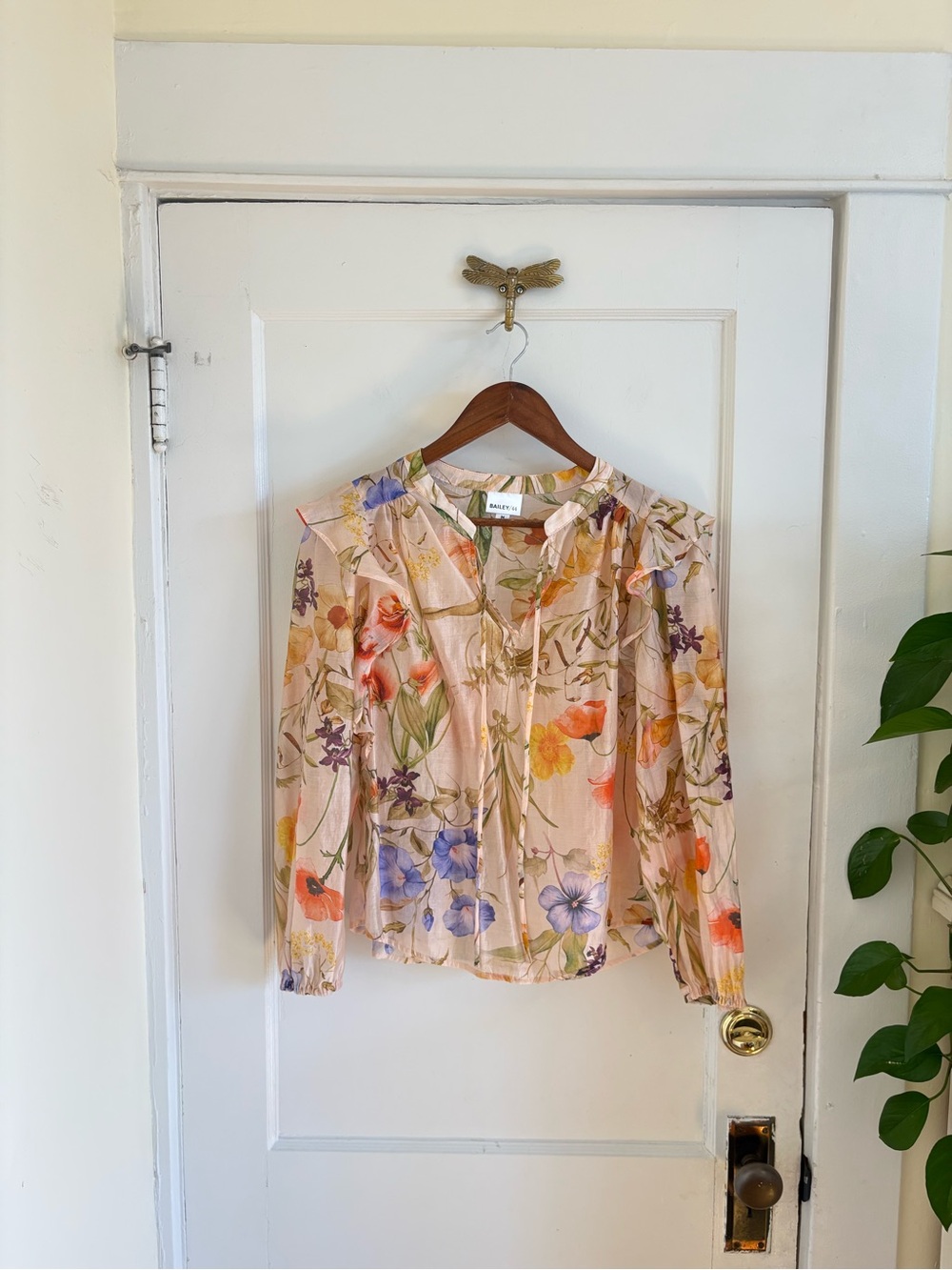 Bailey 44 Sheer‎ Floral Tie-Neck Ruffled Shoulder Romantic Blouse Size Medium